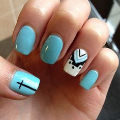 Nails Western Design, Spring Western Nails, Rodeo Nails Westerns, Cowgirl Nails Westerns, Cross Nail Designs, Country Acrylic Nails, Cross Nail Art, Rodeo Nails, Cowboy Nails