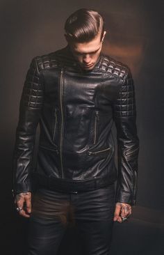 Jaket Motor, Jacket Inspiration, Dapper Suits, F Men, Best Leather Jackets, Leather Jacket Style, Moustaches, Leather Jacket Outfits, Men's Leather Jacket