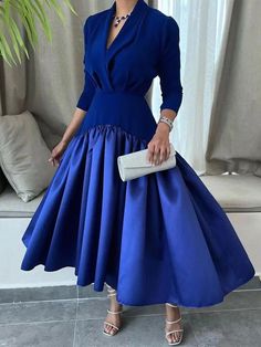 Olivia Mark - Flattering Mid-Length Dress with Shawl Collar and Classic Cut Robes Glamour, Birthday Outfit For Women, Elegant Shawl, Outfit Ideas For Women, Dress With Shawl, Women Dresses Classy, Elegant Dresses Classy, Woman Suit Fashion, Vestidos Vintage