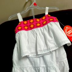 Adorable Top And Bottom 18 Months So Cute Bohemian Cute White Vacation Sets, Sleeveless Summer Play Sets, White Sleeveless Summer Set, Playful White Sets For Summer, Playful White Sets For Spring, Playful White Summer Sets, Playful White Vacation Sets, White Summer Playwear Set, White Playwear Sets For Spring