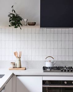 the kitchen counter is clean and ready for us to use in their cooking process,