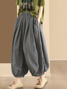 Description Constructed with 100% pure cotton, these harem pants showcase a timeless plaid design and a flexible elastic waistband for a snug fit. Ideal for spring and summer, these pants offer a sophisticated, creative look. Update your wardrobe with them now and enhance your fashion game. Feature Item Code: 7545072058430 Material: 100%Cotton Style: Artsy Waist: Elastic Waist Pattern: Plaid Pants Style: Harem Pants Pants Length: Full Length Season: Spring,Summer The model height:166cm,weight:50kg Washing: At 40 or 60 degrees . Wash it with the colored laundry, add a colored detergent. Hand wash or machine wash. Relaxed Fit Plaid Pants With Elastic Waistband, Casual Gingham Trousers, Fall Cotton Full-length Harem Pants, Plaid Trousers For Spring, Spring Plaid Pants With Pockets, Casual Plaid Wide-leg Bottoms, Casual Gingham Cotton Bottoms, Plaid Trousers With Pockets, Casual Cotton Plaid Pants