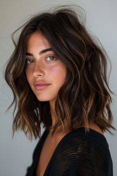 53  Medium Length Wavy Hairstyles to Add Bounce to Your Locks Shorter Wavy Haircuts, Medium Length Wavy Hairstyles, Wavy Long Bob, 2024 Hair Trends, Dreamy Hair, Medium Length Wavy Hair, Wavy Hairstyle, Shorter Hair, Wavy Haircuts