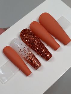 Fall Gel Nails, Orange Nails, Pretty Acrylic Nails, Fancy Nails, Dope Nails, Nail Polishes, Long Acrylic Nails, Gold Nails