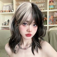 Ombre Blonde Short Wavy Cosplay Lolita Wigs Light Platinum Bob Synthetic Hair Wigs for Women Heat Synthetic Curly Hair, Sweet 17, Blond Ombre, Dyed Hair Inspiration, Curly Hair Wig, Hair Reference, Long Wigs, Blonde Ombre, Long Curly Hair