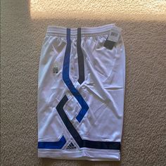 Adidas Midtown Crossup Athletic Basketball Shorts Nwt This Product Has Been Designed To Give You Performance Comfort And Style. White Adidas Sports Shorts, Adidas White Sporty Shorts, Adidas White Sports Shorts, Adidas White Summer Bottoms, White Adidas Bottoms For Summer, Adidas White Casual Shorts, Adidas Casual White Shorts, Casual White Adidas Bottoms, Sporty White Pants With Built-in Shorts