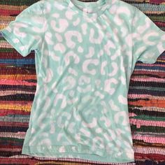 Mint Leopard Printed Bleached Graphic Tee #bleached #ombre #diy #boho #gypsy #leopardprint #graphictee Western Graphic Tees, Diy Boho, Retro Tee