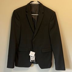 Zara Man Size Usa 36 Black Blazer Jacket Classic Black Sport Coat For Spring, Classic Black Spring Sport Coat, Zara Long Sleeve Suits For Fall, Zara Fitted Blazer With Notch Lapel, Fitted Zara Blazer With Pockets, Spring Business Black Sport Coat, Formal Fitted Zara Outerwear, Zara Fitted Blazer With Pockets, Zara Fitted Classic Outerwear