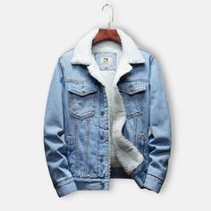 Winter Jeans Jacket, Denim Cowboy, Fleece Denim Jacket, Jeans Coat, Casual Denim Jacket, Denim Jacket Winter, Perfect Jacket, Denim Jacket Fashion, Jean Jacket Men