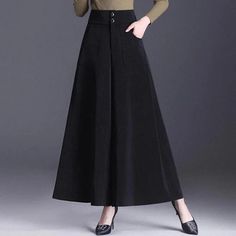 Gray Long Skirt For Work, Gray Long Skirt For Workwear, Gray Long Skirt For Winter, Winter Long Skirt With Pockets, Long Skirt With Pockets For Winter, Gray Maxi Skirt For Winter, Winter Bottoms With Pockets, Long Skirt Style, Gray Winter Skirt, Gray Skirt For Winter