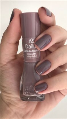 Esmalte Dailus Coleção Atras do Arco Íris Cor: Feixe de Luz Nail Paint Shades, Jen Atkin, Beauty Hacks Nails, Fungal Nail, Fall Gel Nails, Fungal Infection, Nail Varnish, Nail Paint