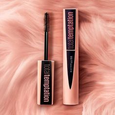 Produktabbildung des Total Temptation Mascara von Maybelline Best Organic Makeup, Maybelline Cosmetics, Make Up Studio, Make Up Tools, Natural Makeup Tips, Natural Everyday Makeup, Body Smells, High End Makeup