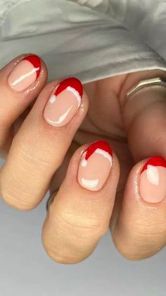 Short Christmas Nails, Santa Hat Nails, Christmas Nails Designs, Xmas Nail Designs, Classy Nail Art Ideas, Christmas Tree Nails, Classy Nail, Candy Cane Nails, Christmas Gel