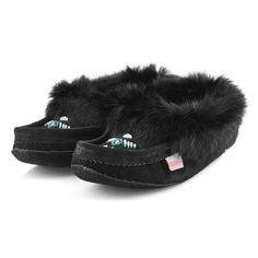 SoftMoc Women's SF600 Rabbit Fur Moccasin - R | SoftMoc USA Winter Sheepskin Moccasins With Round Toe, Winter Suede Moccasins With Rubber Sole, Gift Card Number, Cozy Feeling, Womens Size Chart, Rabbit Fur, Comfort Style, Fur Collars, Shoe Box