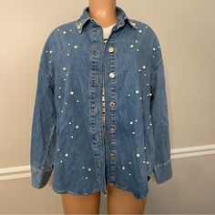 Gorgeous Denim Button Down With Pearl Details Size Large Nwt Spring Denim Top With Buttoned Pockets In Medium Wash, Spring Medium Wash Denim Top With Buttoned Pockets, Trendy Collared Denim Jacket With Snap Buttons, Denim Top With Button Closure For Day Out, Trendy Button-up Denim Jacket, Blue Denim Jacket With Relaxed Fit And Buttons, Blue Relaxed Fit Denim Jacket With Buttons, Dark Wash Denim Top With Buttoned Pockets For Spring, Relaxed Fit Blue Denim Jacket With Buttons