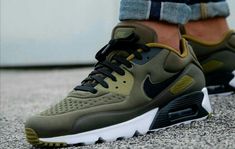 Tenis Air Max 90, Nike Blazer Outfit, Nike Trainer, Zapatillas Nike Air, Nike Air Max Mens, Sneakers Nike Air Max, Cargo Khaki, Nike Shoes Air Max