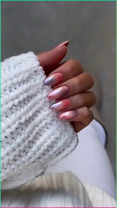 Hey, you! Yes, you, scrolling through an endless feed of nail inspo, looking for that perfect splash of color. Let’s talk epic green nail designs, because darling, green isn't just a color Mint Green Nails, February Nails, Green Nail Designs, Blush Nails, Winter Nail Art, Trendy Nail Design, Minimalist Nails, Chic Nails, Green Nails