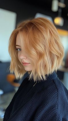 Strawberry Blonde Hair: 25 Ideas for 2024 Strawberry And Blonde Balayage, Strawberry Blonde Bob Hair, Honey Strawberry Blonde Hair Short, Bob Hairstyles Strawberry Blonde, Strawberry Blonde Lob With Bangs, Strawberry Blonde Choppy Bob, Short Bob Hairstyles Strawberry Blonde