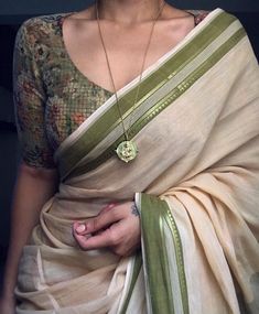 Golden Blouse Designs, Alternative Fashion Grunge, Onam Saree, Golden Blouse, Ethnic Wears