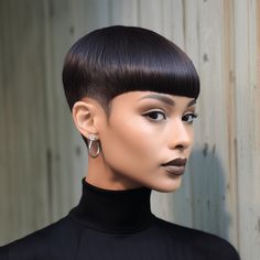 Sleek Bowl Cut Very Short Bob Black Women, Bowl Haircut Women, Edgy Hairstyles, Black Women Short Hairstyles, Short Hair Cut, Blonde Natural, Styled Hair, Women Mullet