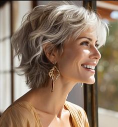 Silver Sisters, Gray Hair Cuts, Messy Short Hair, Edgy Short Hair, Sassy Hair, Haircuts For Medium Hair, Haircuts For Fine Hair, Hair Clothes, Short Hair Haircuts