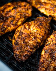 Air Fryer Grilled Chicken Breasts | Gimme Delicious Chicken Breast In Air Fryer, Chicken In An Air Fryer, Juicy Chicken Breast Recipes, Best Grilled Chicken Recipe, Grilled Chicken Breast Recipes, Gimme Delicious, Grilled Chicken Recipes Easy, Bbq Chicken Breast