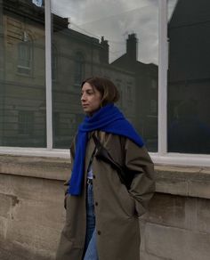 Brittany Bathgate, Hm Coat, Color Combinations For Clothes, Mum Fashion, Skandinavian Fashion, Blue Trench Coat, Cold Weather Outfits