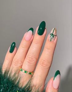 Winter Nails 2023 Trends Green, Pine Green And Gold Nails, Pine Green Christmas Nails, Green Nye Nails, Green French Christmas Nails, Evergreen Nails Acrylic, Simple Christmas Nail Designs Green, Dark Green Nails Designs Gold, Green And Burgundy Nails