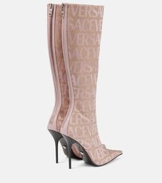 Versace Allover Сапоги до колен в разноцветном цвете - Versace | Митереза Versace Boots, Monogram Boots, Dress Reference, Luxury Stuff, Collage Pics, Shoes Heels Classy, Versace Shoes, Heels Classy, Couple Games