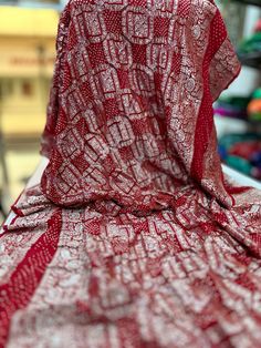 Handloom gharchola bandhani saree @heritageofvanza