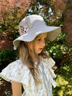 🌞 Children's Sun Hat - Comfort Meets Style 🌞 Children's sun hat is designed to keep your little one safe and stylish under the sun. Whether it's a day at the beach or a stroll in the park, this hat offer the ultimate combination of fashion and function. Perfect accessory for sunny days. Fox embroidery on one side. * Wide Brim for Maximum Shade: Protects your child's face, neck, and chest from harmful UV rays. * Breathable & Lightweight: Made from high-quality, breathable materials for all-day One Size Fits Most Summer Play Hat, Spring Adjustable Hats For Play, Summer Cotton Hat For Play, Summer Play Brimmed Bucket Hat, Summer Brimmed Bucket Hat For Play, Summer Play Cap Hat, Summer Play Cap, Brimmed Sun Hat For Summer Play, Brimmed Summer Hats For Play