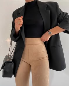 Rap Outfit Woman, Elegant Trousers Outfit, Classy Trousers Outfit, Houseparty Outfits, Neutral Ootd, Sixth Form, Chique Outfits, Outfit Chic, Business Outfit