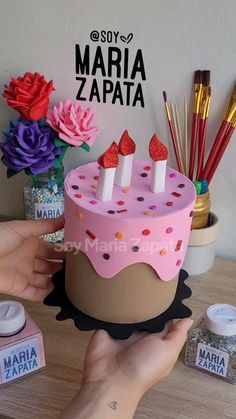 Carton Cake Ideas, Ideas Para Dulceros, Ideas De San Valentin, Diy Crafts Paper Flowers, Paper Cake, Diy Crafts For Gifts, Paper Crafts Diy Kids, Diy Birthday Gifts, Diy Birthday