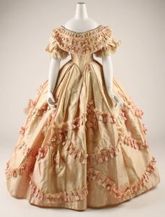 Fashion History Timeline, Historical Gowns, 1860 Fashion, Historical Costuming, Era Fashion, 19th Century Fashion, Victorian Clothing, Antique Dress, Vintage Gowns