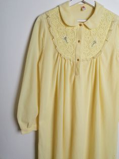 Vintage 80's deadstock Embassy Bri-Nylon winter nightie, super light and comfortable, powder yellow. Excellent vintage condition, with tags. Would fit size S-M Size tag reads SW. Please read the measurements carefully and compare to one of your own garments, to avoid any unpleasant surprises regarding the fit. Measurements of the item laying flat: - chest (armpit to armpit): 49 cm; - length (nape to bottom hem): 126 cm. - sleeve (pit to cuff): 43 cm. All our items are freshly laundered with qual Vintage Long Sleeve Sleepwear For Loungewear, Vintage Long Sleeve Sleepwear For Lounging, Retro Long Sleeve Sleepwear For Loungewear, Vintage Long Sleeve Nightgown For Pajama Party, Vintage Long Sleeve Nightgown For Loungewear, Vintage Long Sleeve Sleepwear For Bedtime, Vintage Long Sleeve Sleepwear For Sleepover, Vintage Long Sleeve Nightgown For Sleep, Retro Long Sleeve Sleepwear For Bedtime