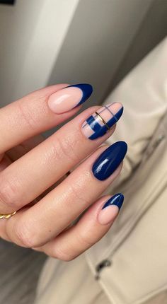 Navy Nails Design, Navy Nail Art, Navy Blue Nail Designs, Navy Nail Polish, Plaid Nail Designs, Spring Break Nails, Navy Nails, Navy Blue Nails, London Nails