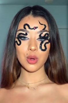 Easy Halloween Makeup Ideas, Dragon Makeup, Fall Work Outfit, Easy Halloween Makeup, Rhinestone Makeup, Cute Halloween Makeup, Halloween Makeup Ideas, Face Paint Makeup