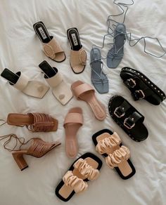 first story masih amatir follow sebelum baca _______________________… #fantasi # Fantasi # amreading # books # wattpad Neutrals Aesthetic, Laura Byrnes, Instagram Shoes, Pretty Sandals, Straw Bags