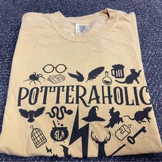 Harry Potter Potteraholic Comfort Colors T-Shirt New Without Tags- It Was Gifted To Me And Did Not Fit Size Large Family Harry Potter Shirts, Harry Potter Signs, Harry Potter Tee, Universal Shirts, Harry Potter Shirts, Comfort Colors Tshirt, Yellow Black, Black N Yellow, Tshirt Colors