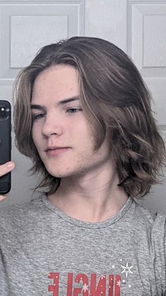 Medium Haircuts Men Straight Hair, Men Hair Shoulder Length, Guy With Medium Length Hair, Chin Length Hair Men Straight, Guys Long Hairstyles Straight, Men With Layered Hair, Masculine Hair Styles For Long Hair, Male Shag Haircut Long, Medium Length Masculine Hair