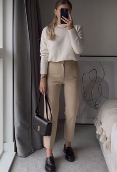 Trouser Outfit, Neue Outfits, Elegante Casual, Casual Work Outfits, Work Outfits Women