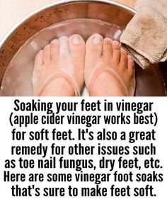 Vinegar Foot Soak, Diy Pedicure Soak, Apple Cider Vinegar Foot Soak, Pedicure Soak, Diy Pedicure, Health Dinner, Foot Soak, Beauty Remedies, Diy Beauty Hacks