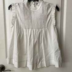 Nwt; White Pin Tuck Sleeveless Shirt W/Black Stitching For A Gorgeous Contrast White Pin, Japanese Dress, Embellished Blouse, Animal Print Blouse, Women Long Sleeve Tops, Weekend Wear, Cabaret, Linen Top, Sleeveless Shirt