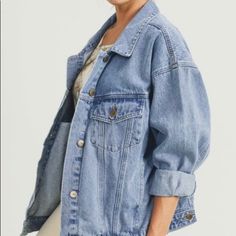 Beautiful Vintage Denim Jackets From My Boutique Small Fit Oversized And Slouchy Like A Medium Large Fits Oversized And Slouchy Like A Xl Boyfriend Denim Jacket, Vintage Jean Jacket, Boyfriend Denim, Classic Denim Jacket, Oversized Denim Jacket, Vintage Denim Jacket, Oversized Jacket, Denim Jackets, Night Outfits