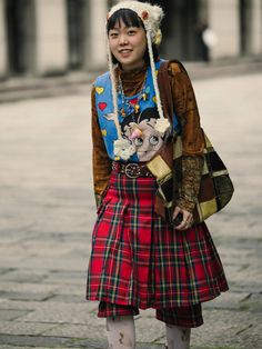 The Best Street Style Photos From the Spring 2024 Shows in Taipei | Vogue Seoul Fashion Week Street Style, Seoul Fashion Week, Seoul Fashion, Street Style Trends