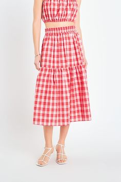 You'll love the feel of this Gingham midi skirt. The linen combo check is perfect for a summer day, and the elastic band ensures a comfortable and flattering fit. The single cutline and wide opening make this skirt easy to wear, and the side pockets are a handy addition. Linen combo check Midi length Elastic band Single cutline Wide opening Side pockets Hand wash cold Do not bleach Do not tumble dry Iron low Shell: 100% Cotton Lining: 100% Polyester HN145K Total length: 31" Waist:27" S Height 5' Red Gingham Skirt, Gingham Skirt, Red Gingham, Gingham Dress, Summer Day, Denim Pants, Elastic Band, Midi Length, Gingham