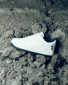 Nike teams up with Yachty’s Concrete Boys label to reinvent the classic Air Force 1. Inspired by the hip-hop AF1s of the 2000s, the design features a premium white leather upper with navy accents on the tread and lining. Concrete Boys branding is showcased on the box and heel, while Yachty’s iconic “It’s Us” phrase appears on the co-branded tongue tabs and bold photo blue insoles. A clean, nostalgic twist on a sneaker legend with Lil Yachty’s touch. Concrete Boys, Navy Accents, Lil Yachty, 2024 Color, Air Jordan 12 Retro, Womens Air Jordans, Jordan 12 Retro, The 2000s, Latest Sneakers