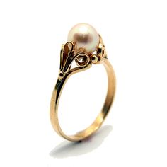 Wonderful handmade 14 ct gold pearl ring , antique style and very unique . Made by myself .  size : adjustable weight : 2.5 gram gemstone size : main pearl - 7 mm worldwide free shipping Engagement Rings Pearl, Rose Gold Pearl Ring, Rings Pearl, Pearl Cluster Ring, Pearl Rings Vintage, Antique Style Rings, Pearl Engagement Ring, Rose Gold Pearl, Gold Pearl Ring