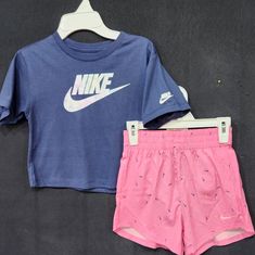 Nwt Bin Pr Sporty Short Tops For Spring, Playful Short Tops For Spring, Sporty Short Pink Tops, Pink Short Athleisure Top, Blue Athleisure Sets For Summer, Blue Athleisure Sets For Spring, Short Pink Sports Top, Pink Short Tops For Sports, Spring Playwear Short-sleeved Tops