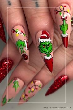 Grinch Nails Designs Festive Nail Designs, Kutek Disney, December Nails, Festive Nail Art